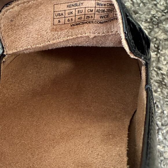 Vionic Kensley Women's Slip On Loafer Shoe Black Patent Leather 9 Wide New - Picture 7 of 8